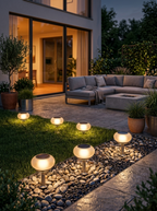Lampe solaire de jardin avec diffuseur sphérique opaque