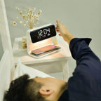 Lampe de chevet | LED à intensité variable avec recharge sans fil et réveil numérique