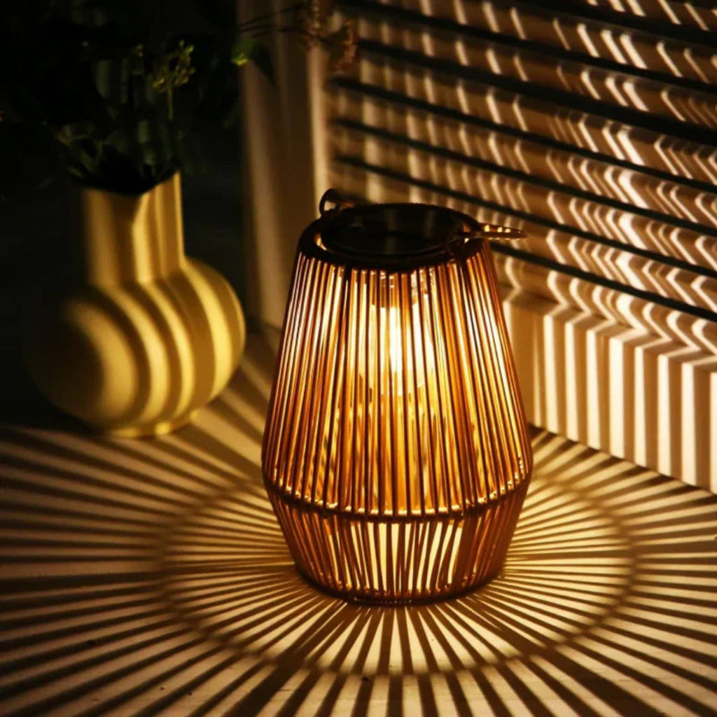 Artigianale Solar Lantern | Luce da Giardino Impermeabile e Realizzata a Mano