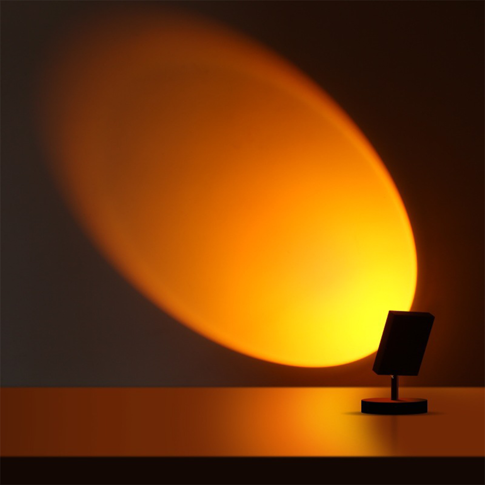 Bagliore Mini Lampada da Tavolo | LED Retro, Design Compatto, Alimentazione USB