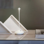 ClarityGlow Tischlampe | Kabellose, wasserdichte LED
