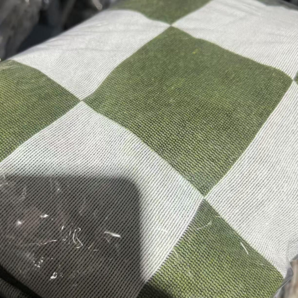 Cora Checkered Blanket | Soft Microfiber, 130 x 180 cm with Fringe