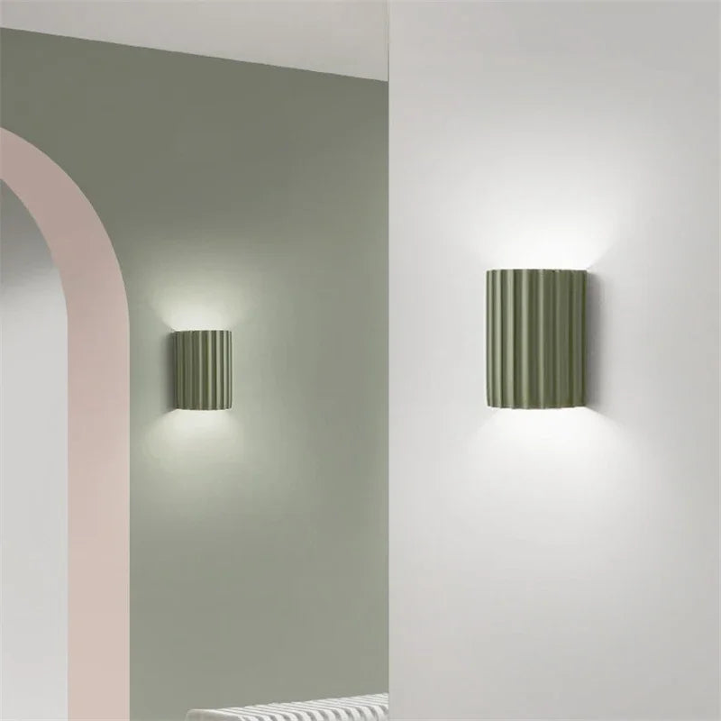 Liora Lampe murale | Résine nordique moderne