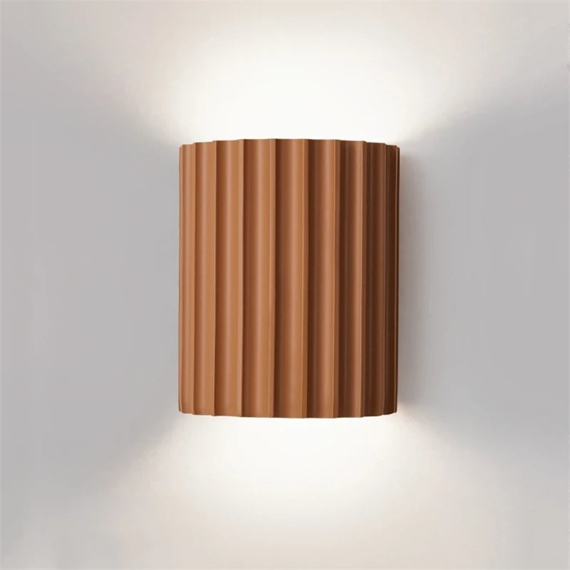 Liora Lampe murale | Résine nordique moderne