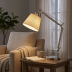 Luma Tischlampe | Gelenkarm, Stoffschirm, vielseitiges Design
