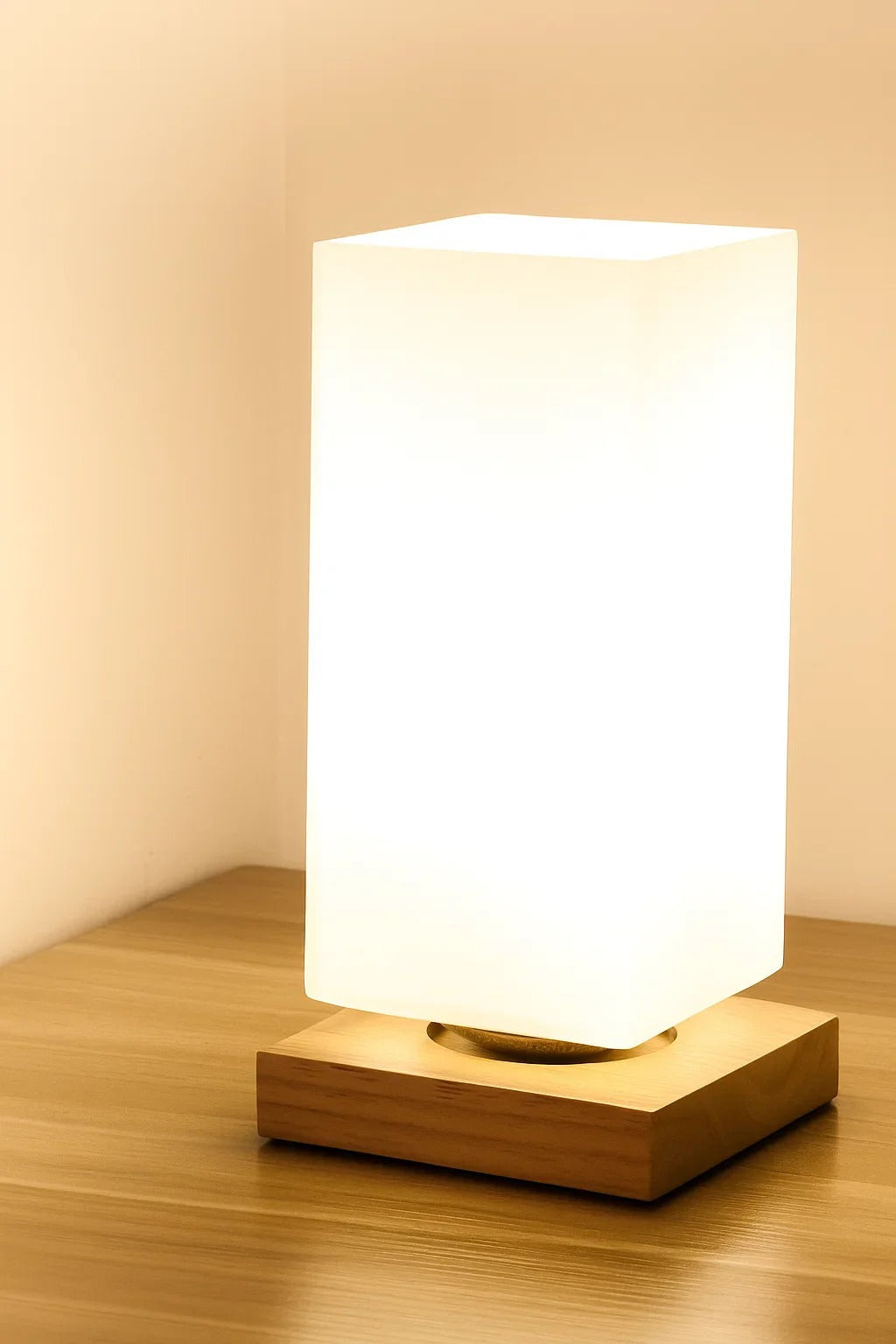 Lampe de table Luma | abat-jour en verre, base en bois, éclairage LED réglable
