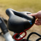 SellaPro Sella per Bicicletta | Ergonomica, Imbottitura Morbida, Riflettore