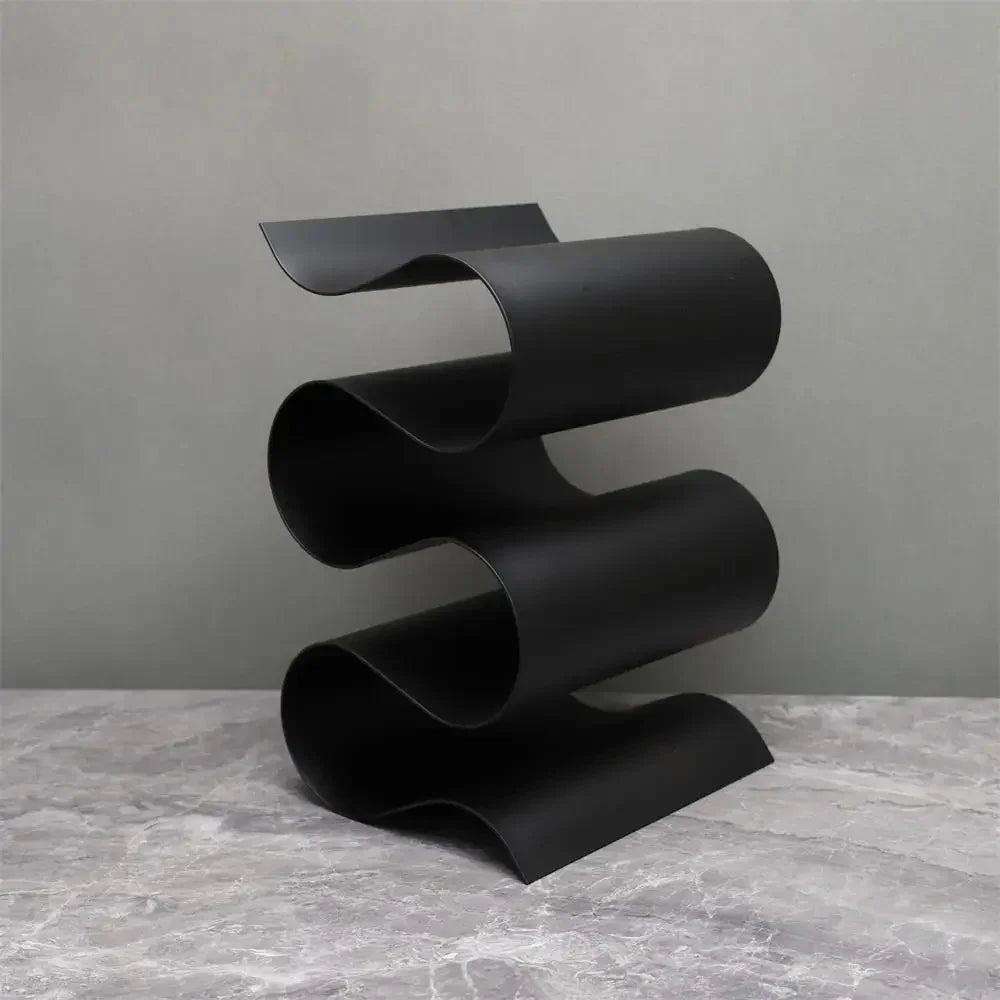 Soreli Porte-bouteilles sculptural | Métal ondulé pour table et plan de travail