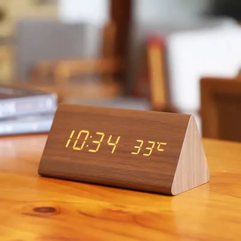 Woodly Réveil numérique | LED, commande vocale, design en bois