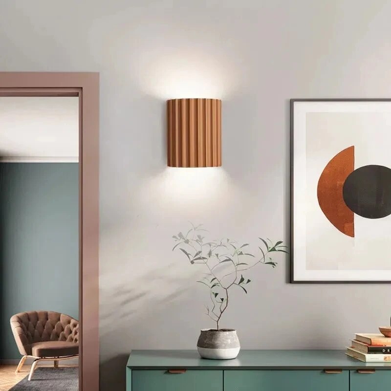Applique da Parete Moderna in Resina con LED Design Artistico