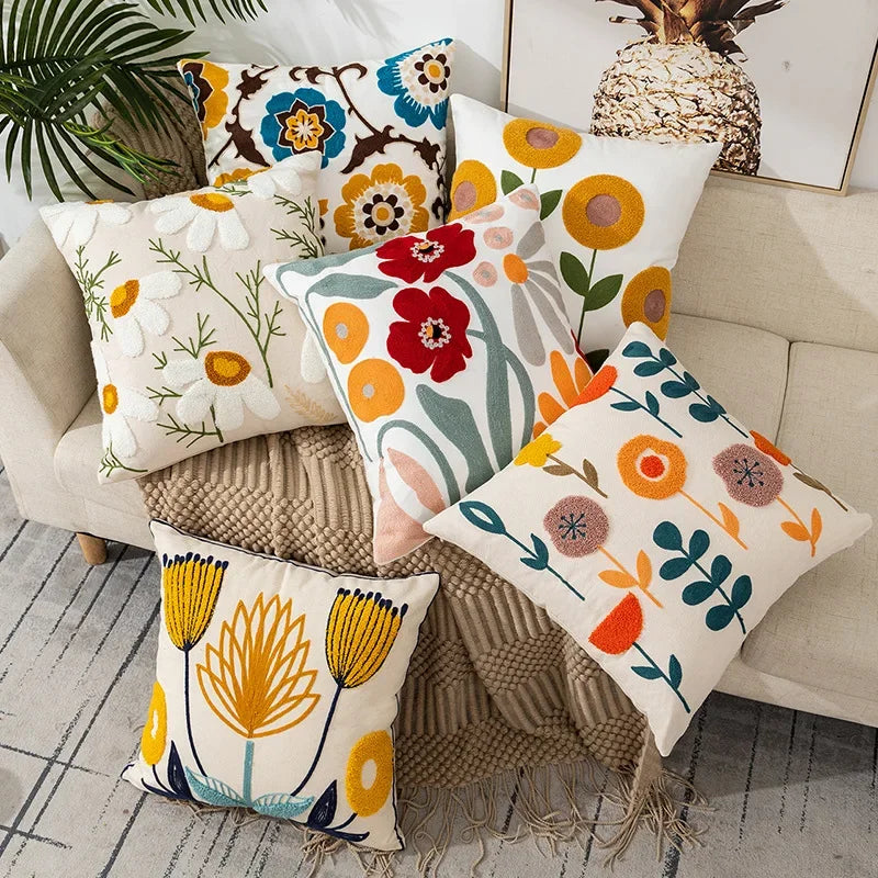 Federa Ricamata in Cotone Canvas con Motivo Floreale Country