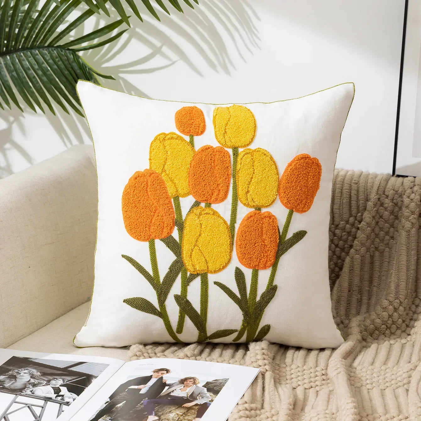 Federa Ricamata in Cotone Canvas con Motivo Floreale Country